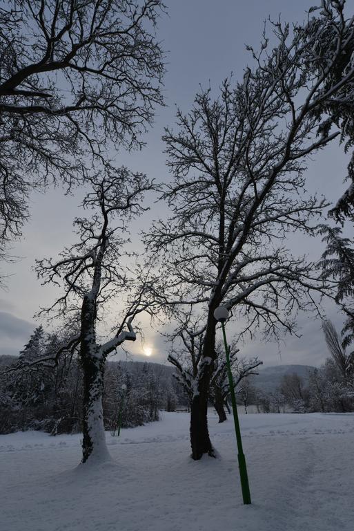 Boutique Hotel Lyulyak Starozagorski Bani Esterno foto