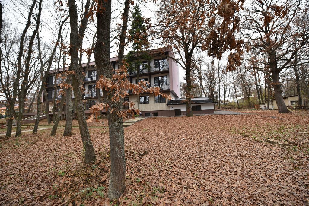 Boutique Hotel Lyulyak Starozagorski Bani Esterno foto